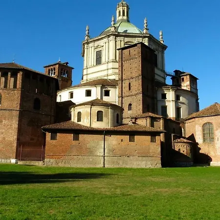 1 Via Santa Croce
