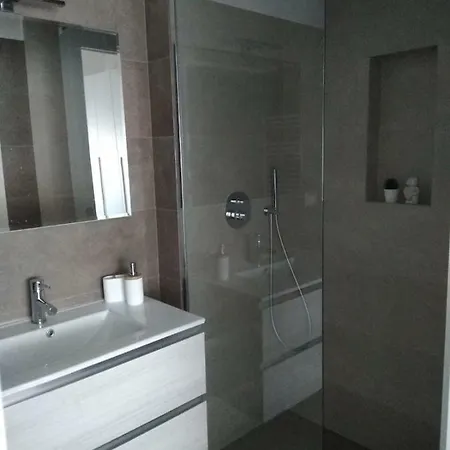 1 Via Santa Croce Apartment *